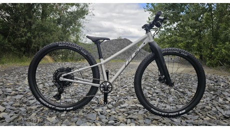 KID 145 XC / BASE